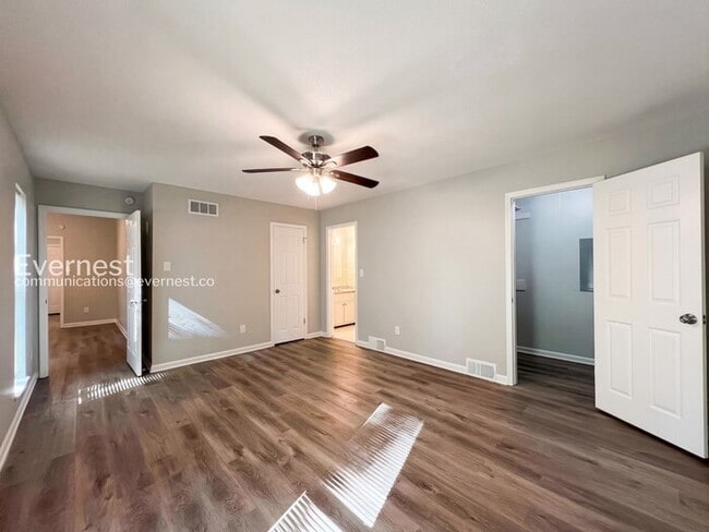 Building Photo - 4257 Renners Rd