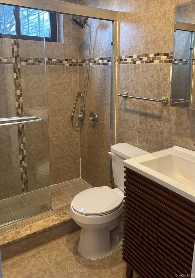 Building Photo - 77-19A Parsons Blvd