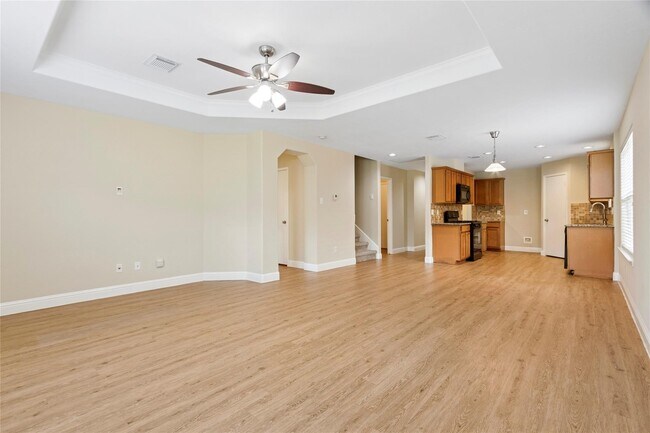 Building Photo - 8907 Grand Villa Ln