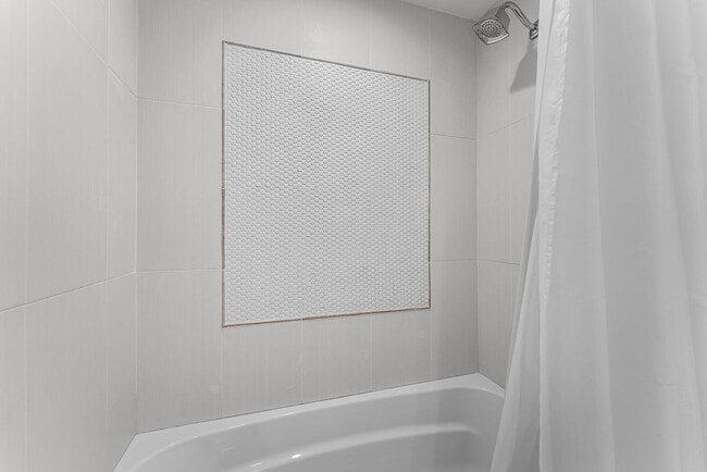 Building Photo - 2320 23rd Ct