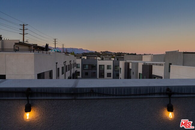 Building Photo - 1557 Verbena Wy