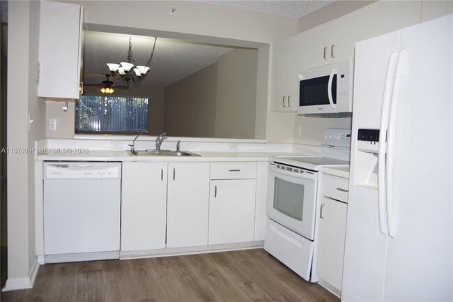 Building Photo - 9511 Weldon Cir