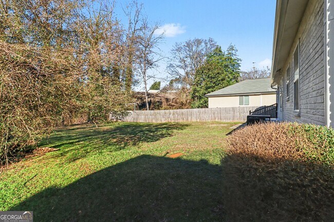 Building Photo - 2117 Blayton Ln SE