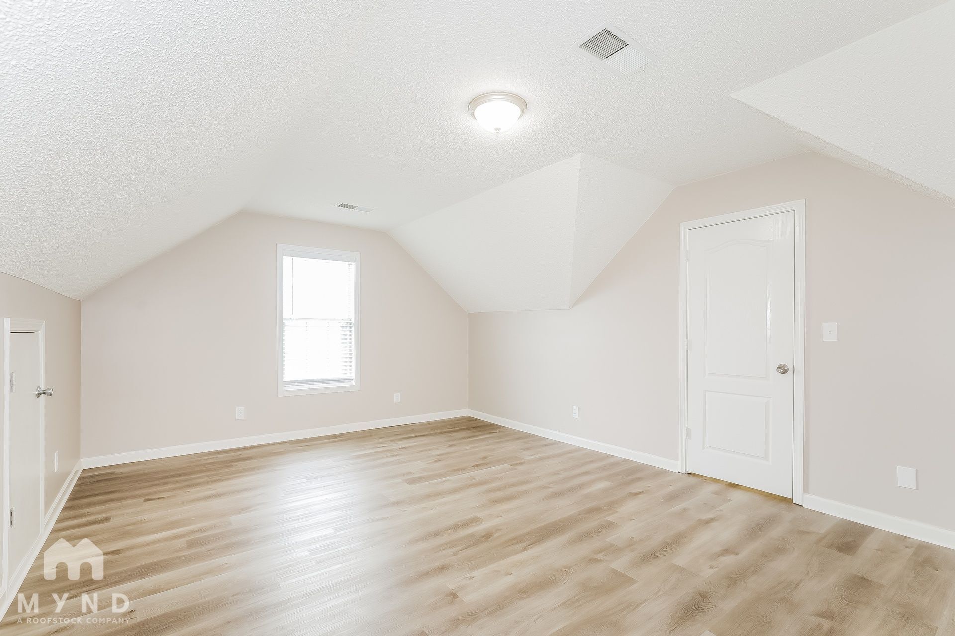 Building Photo - 283 Hunters Chase