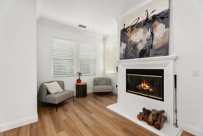 Building Photo - Luxury Living in San Clemente – 5 Bed, 3.5...