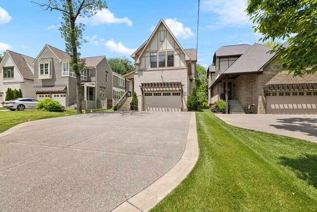 Building Photo - Welcome to this beautifully designed 4-bed...