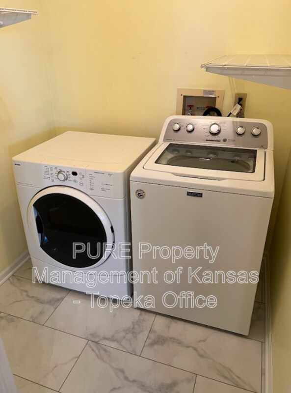 Building Photo - 2013 NW 84th Terrace