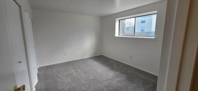 Building Photo - Stony Creek 2 Bedroom 2 Bath condo for rent $1,999/month including electric, gas, water, sewer an...