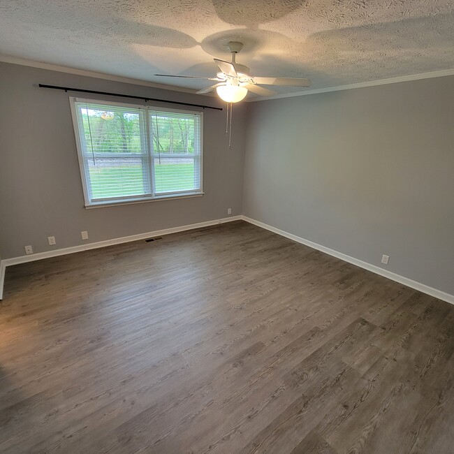 Building Photo - 10668 Old Baxter Rd