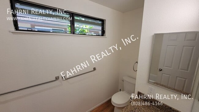 Building Photo - 98-111 Lania Way-
