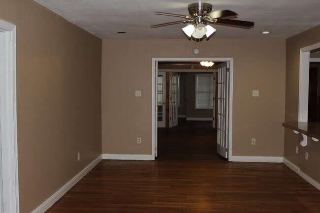 Building Photo - 2717 28th St