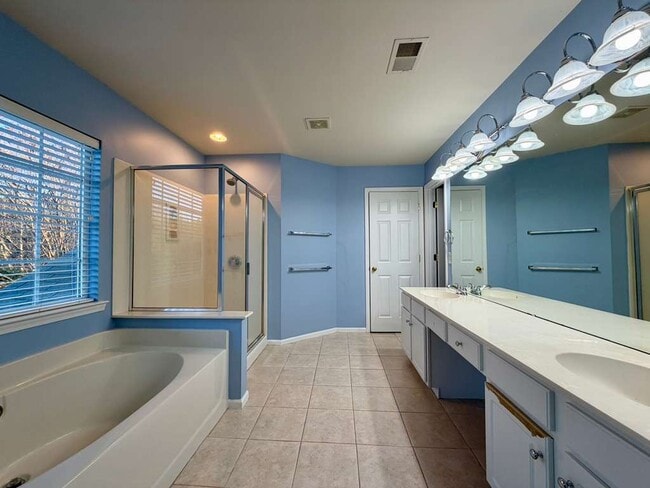 Building Photo - 12143 Humboldt Dr