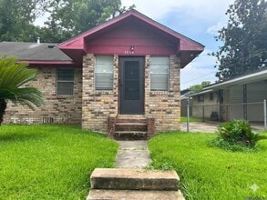 Building Photo - 1538 Fig St