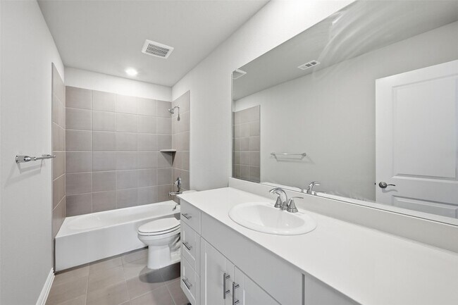 Building Photo - 602 Travine Dr