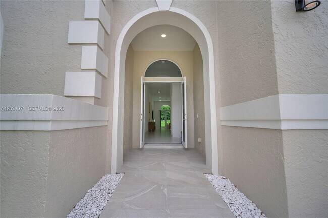 Building Photo - 2163 Bay Ct