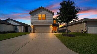 Building Photo - CUL-DE-SAC LIVING IN GRACE LANDING—JUST STEPS FROM THE PLAYGROUND & SPLASH PAD!