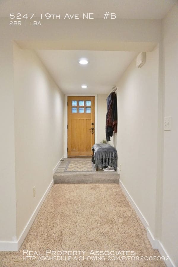 Mother In Law Apartment 5247 19th Ave NE Seattle WA 98105 Apartment