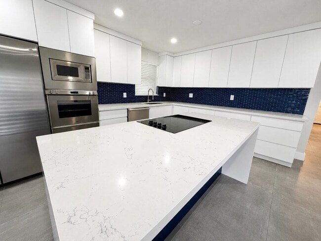 Building Photo - 4683 NW 99th Terrace