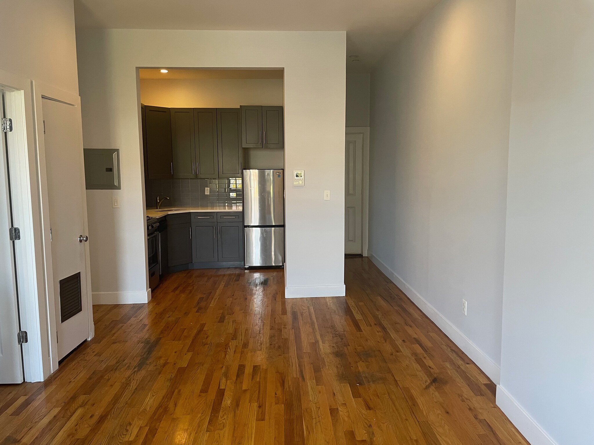 Building Photo - 7104 Fresh Pond Rd