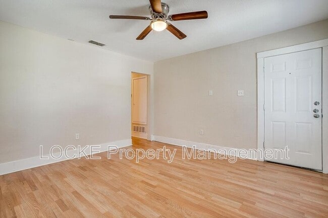 Building Photo - 1016 E Arlington Ave