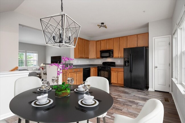 Building Photo - Tanyard Springs Townhome