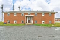 Building Photo - Joslynn Properties LLC-560