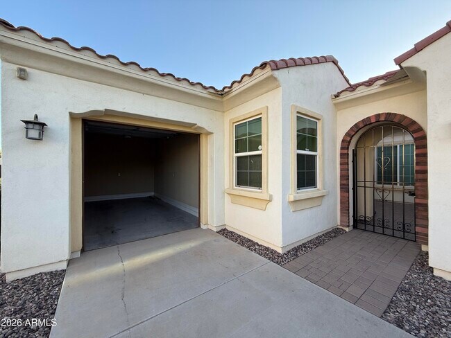 Building Photo - 3320 S Waterfront Dr