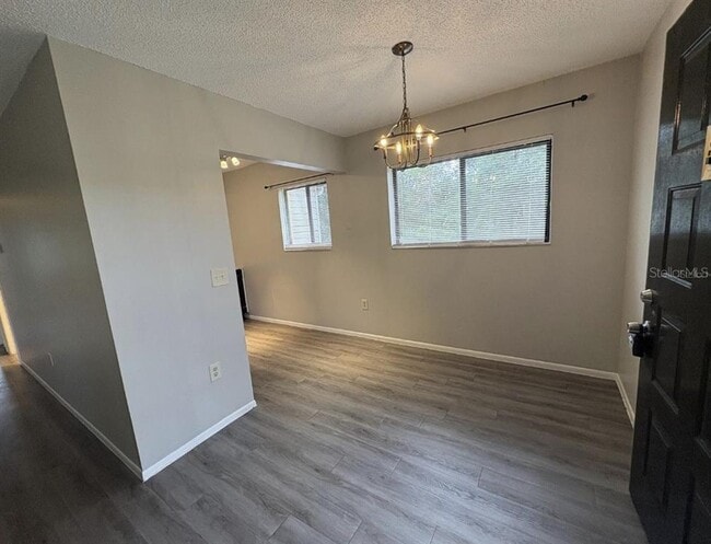 Building Photo - 2683 Oak Park Way