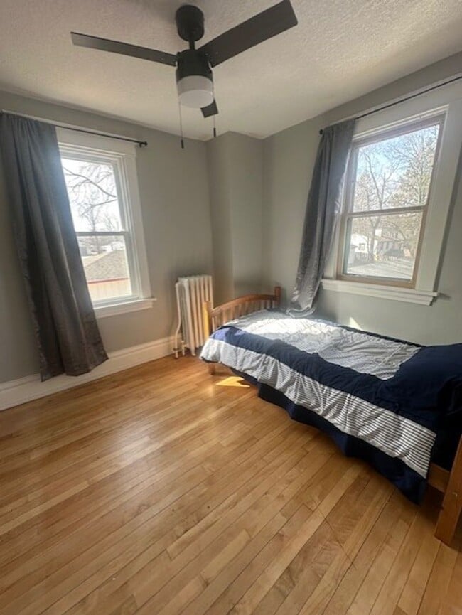 Building Photo - 4 Bed, 2 Bath Single Family Home - Crosby