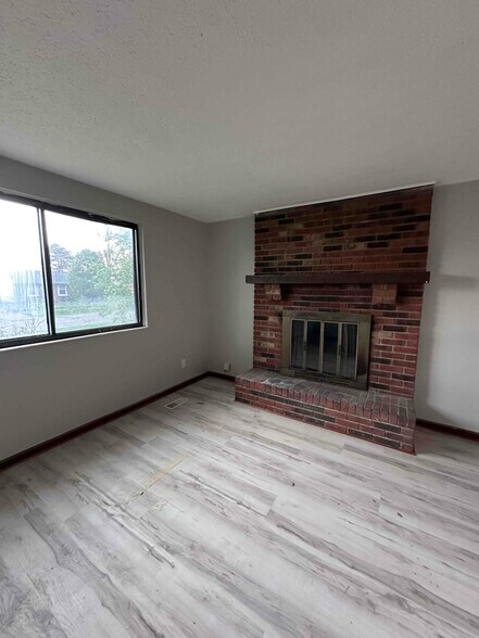 Building Photo - 5415 Antle Dr