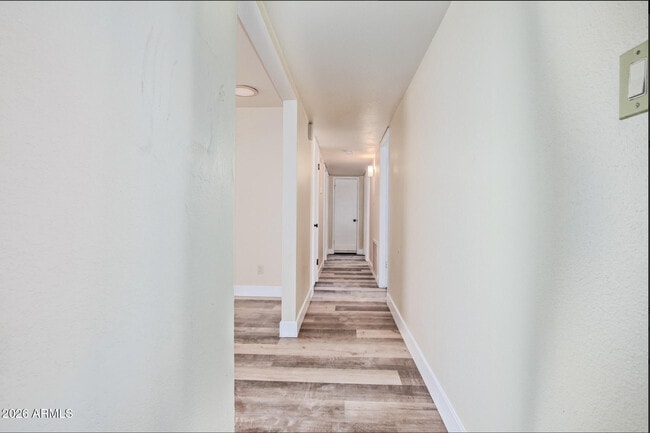 Building Photo - 932 E Concorda Dr