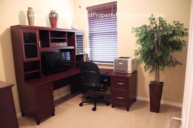 Building Photo - OUTSTANDING 3 BEDROOM UNFURNISHED CONDO IN...