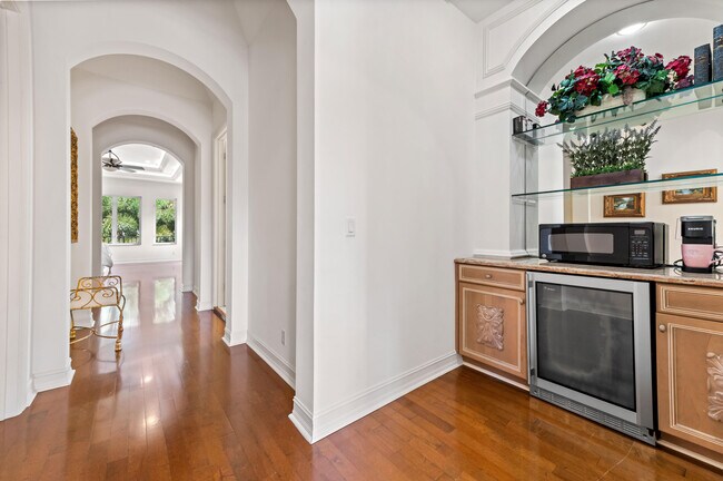 Building Photo - 17665 Middlebrook Way