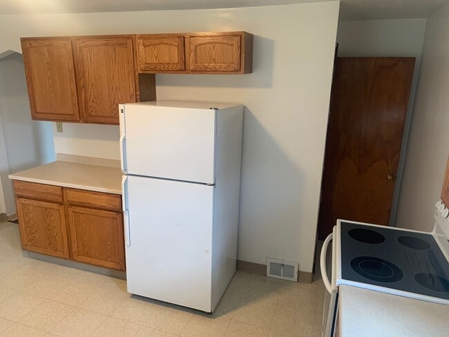 Building Photo - Spacious 2-bedroom 1-bath Townhome, Christy Park McK