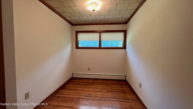 Building Photo - 12 Duzine Rd