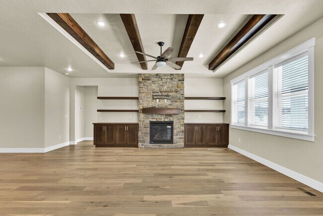 Building Photo - Coming Soon! Newer Custom built home with lots of upgrades and community pool!!