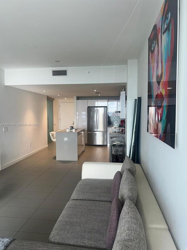 Building Photo - 1600 NE 1st Ave