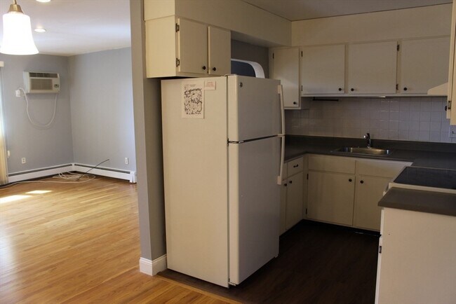 Building Photo - 43 Jacqueline Rd