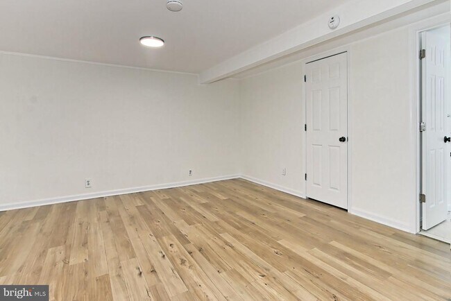 Building Photo - 2942 Landover St