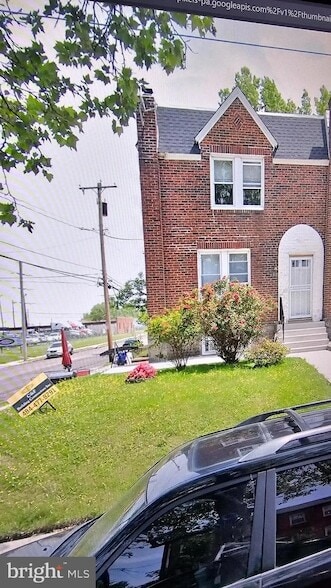 Building Photo - 5451 Howland St