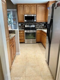 Building Photo - 10000 Reseda Blvd