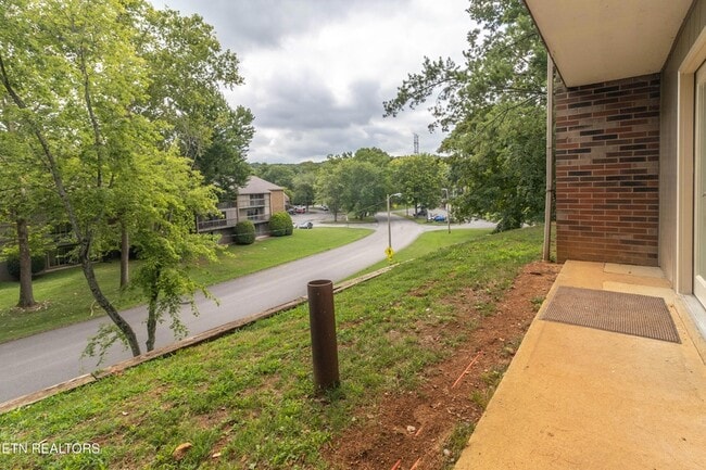 Building Photo - 454 Berlin Dr