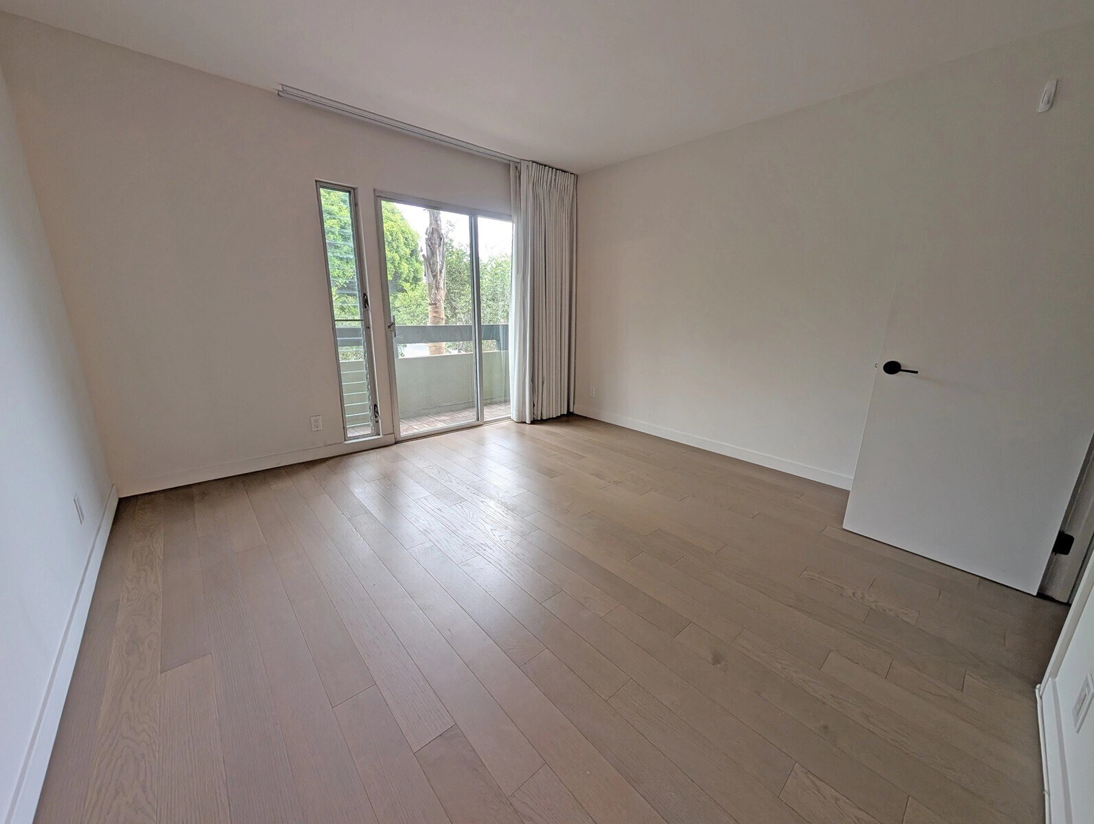 Building Photo - 850 2nd St