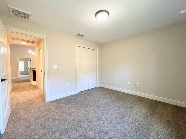 Building Photo - 8225 SW 135th Street Rd