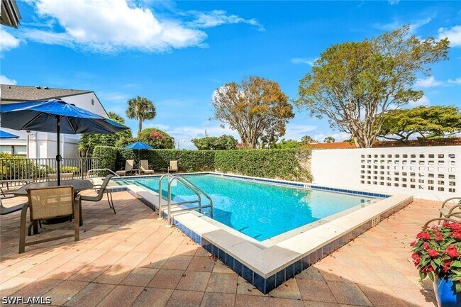 Building Photo - 4300 Belair Ln