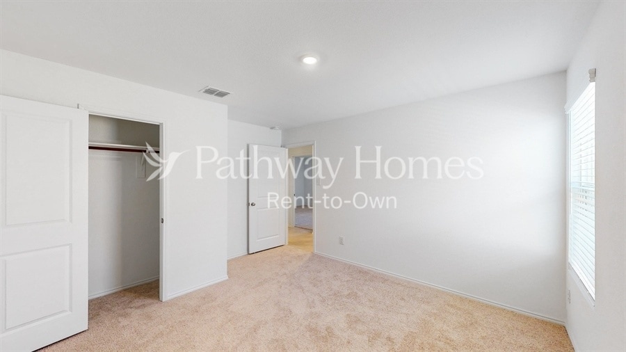 Building Photo - 1329 Plum Rd