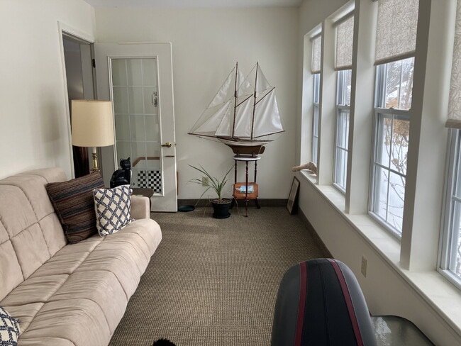 Building Photo - 2 Bedroom, Office and 1.5 bath in the Village of Fairport - Available May 2026! $2,650/month