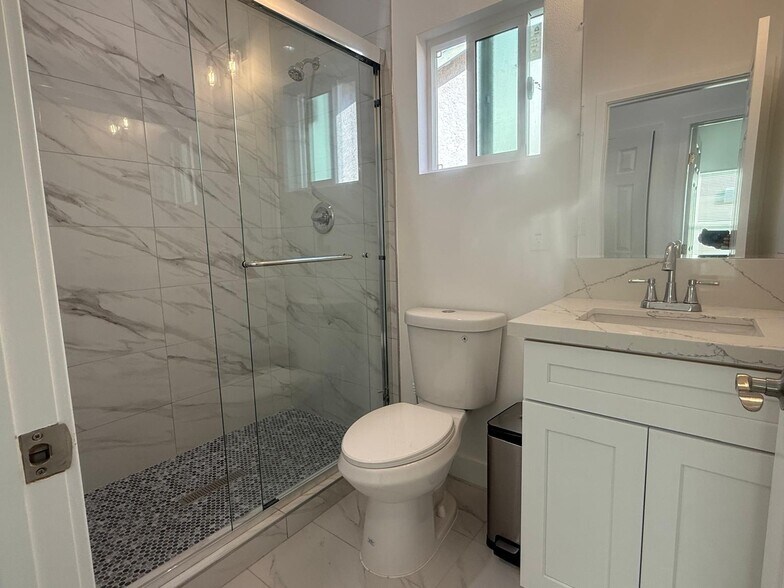 Building Photo - 16655 Markham St