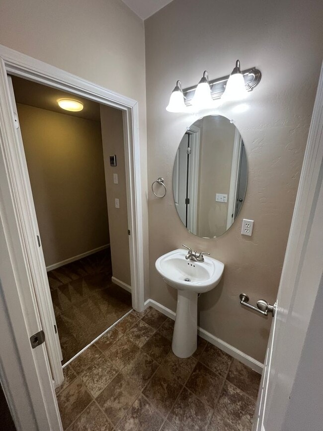Building Photo - Great Town House Coming Soon!