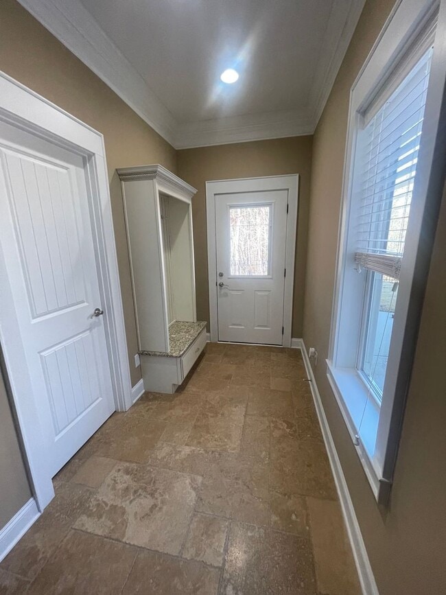 Building Photo - 4 Bedroom Soddy Daisy Rental Property with...